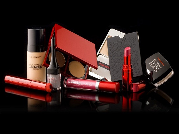 001-fashionista-makeup-range