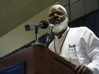 Imam Siraj Wahhaj begins...