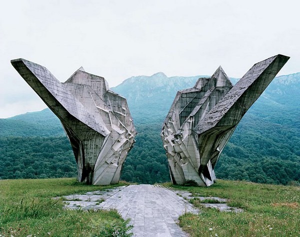 abandoned yugoslavian monuments by jan kempenaers 6