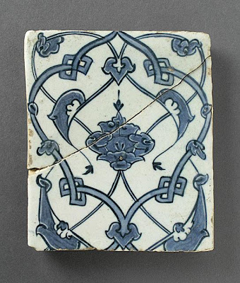 Tile | Origin: Turkey | Period: 1512-1513 | Collection: The Madina Collection of Islamic Art, gift of Camilla Chandler Frost (M.2002.1.199) | Type: Ceramic; Architectural element, Fritware, underglaze-painted, 5 3/8 x 4 5/8 in. (13.65 x 11.74 cm)