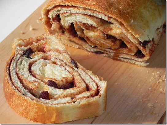 cinnamon-raisin-swirl-bread-1 cinnamon-raisin-swirl-bread-1