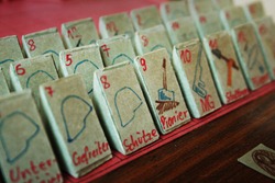 NACHGEMACHT - Spielekopien aus der DDR: Stratego - Krieg und Spiel