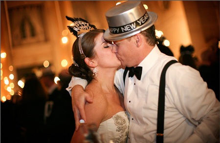 [new-years-wedding2-first-kiss-of-the-new-year%255B5%255D.jpg]