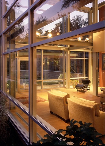[casa-moderna-con-muros-de-cristal%255B6%255D.jpg]