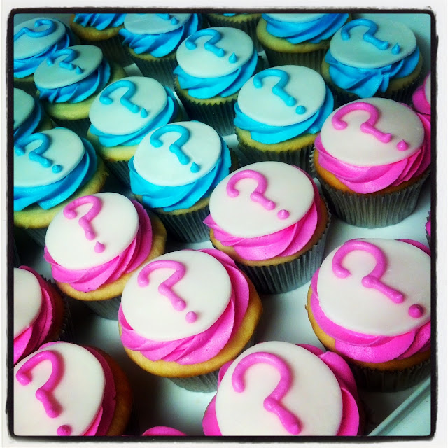 InstaFoodie Gender Reveal Cupcakes!