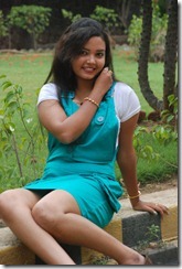 Tamil Actress Bavina Stills