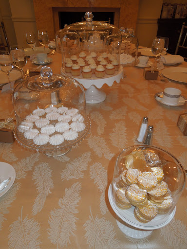 These cake domes looked so elegant when filled with sweets from One Girl Cookies.