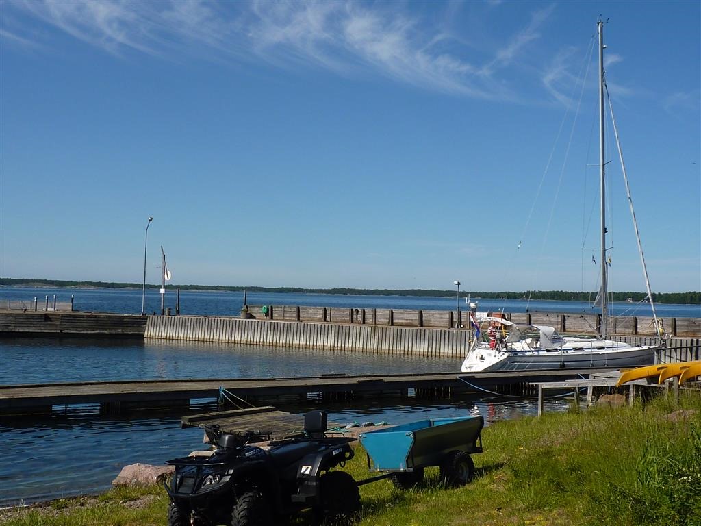 [P1030370-Medium3.jpg]