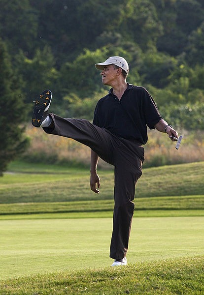 [414px-Barack_Obama_playing_golf%255B4%255D.jpg]