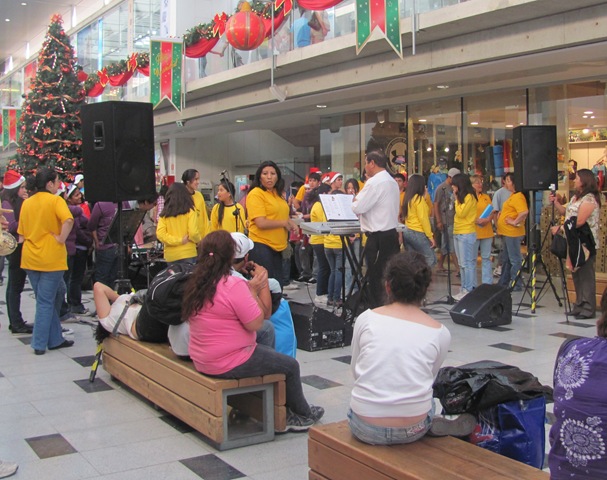 [CORO%2520UNAP%252CCORO%2520VOCES%2520BLANCAS%2520Y%2520CORO%2520JUVENIL%2520%25284%2529%255B2%255D.jpg]