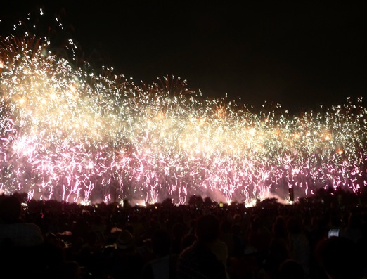 Gloria Ishizaka - PL 2011 - fogos de artifício 1