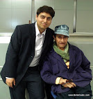 Reader Prachi Joglekar's husband Parag met the late Dev Anand at the London airport.