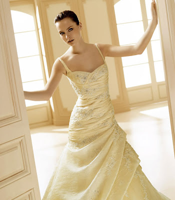 Modelo Mistico - Colección Volumes - La Sposa 2008