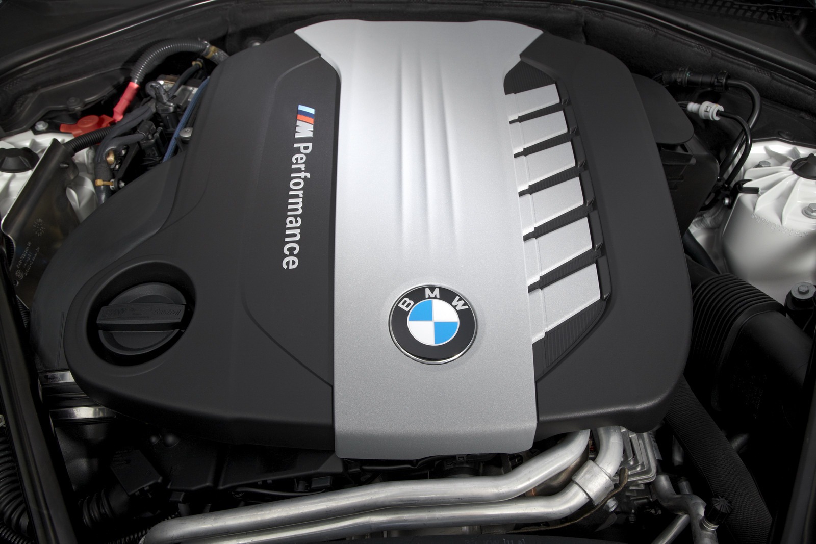 BMW-M550d-13[2].jpg