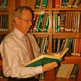 Alfred Gossens, Library Committee Chair SFC 2012-13
