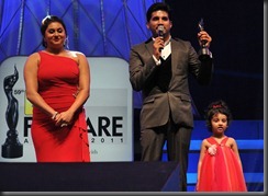 Namitha, Vijay Yesudas at 59th South Indian Filmfare Awards Stills