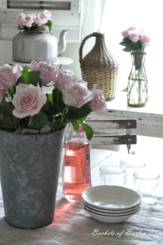 [breakfast%2520nook%2520roses%255B4%255D.jpg]