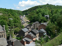 V Ardenách.