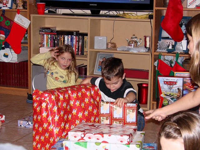 [Riley%2520Christmas%252011%2520029%255B3%255D.jpg]