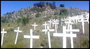 BOERGENOCIDE YSTERKOPPIE CROSSES MONUMENT PIETERSBURG