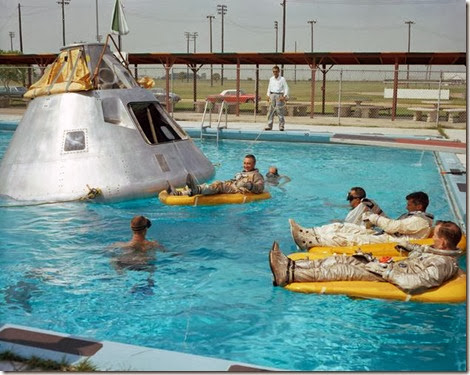 historical-photos-pt7-apollo-1-crew-members-rehearsing-june-1966 historical-photos-pt7-apollo-1-crew-members-rehearsing-june-1966