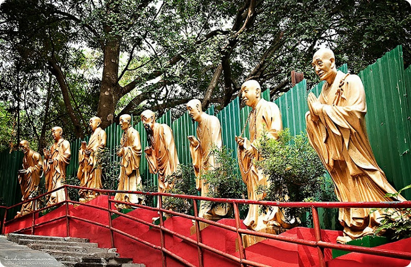 Buddhas-along-the-way-(1) Buddhas-along-the-way-(1)