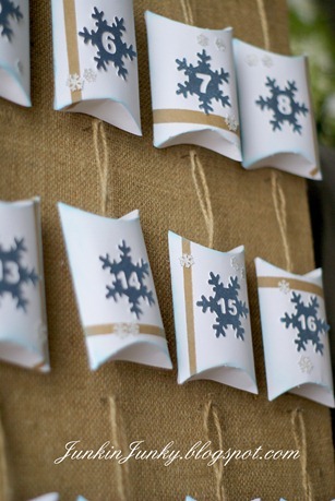 Christmas Countdown at www.junkinjunky.blogspot.com Christmas Countdown at www.junkinjunky.blogspot.com