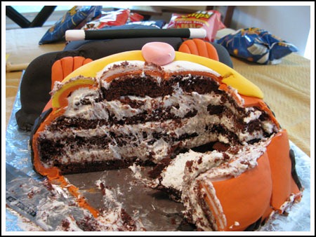 [broken-cake%255B6%255D.jpg]