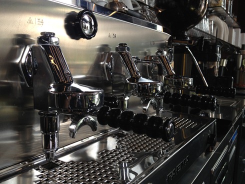 Cafetera Faema E61 Legend - Foto Paramaconi Acosta Cafetera Faema E61 Legend - Foto Paramaconi Acosta