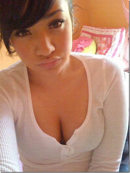 hot-girls-sweater-puppies-12