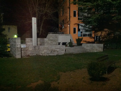 Monumento Ai Caduti Nella