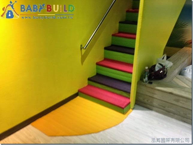BabyBuild 樓梯防滑與防撞護條完工照 BabyBuild 樓梯防滑與防撞護條完工照