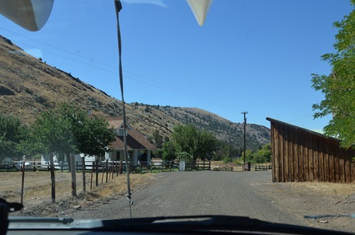 Pine Creek Lane goes right through this farmyard