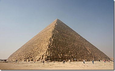 800px-Kheops-Pyramid