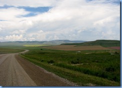 1167 Alberta - gravel roads between Head-Smashed-In Buffalo Jump Interpretive Centre and Pincher Creek 1167 Alberta - gravel roads between Head-Smashed-In Buffalo Jump Interpretive Centre and Pincher Creek