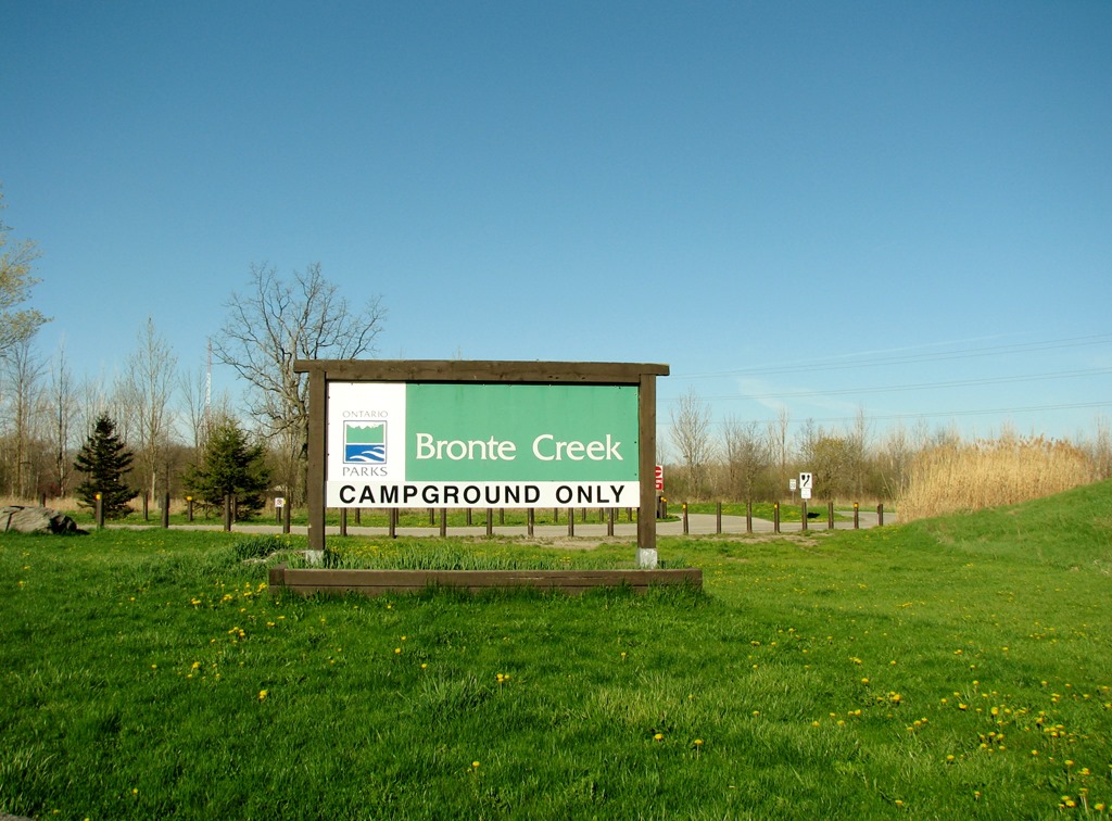 [4353-Bronte-Creek-Provincial-Park-si%255B2%255D.jpg]