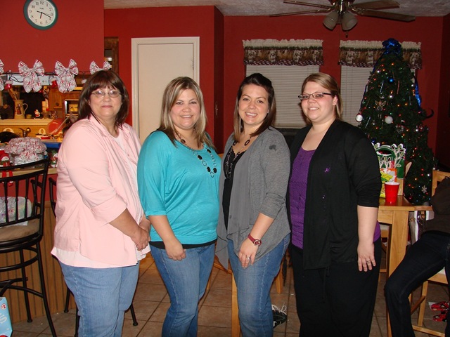 [RileyChristmas110723.jpg]