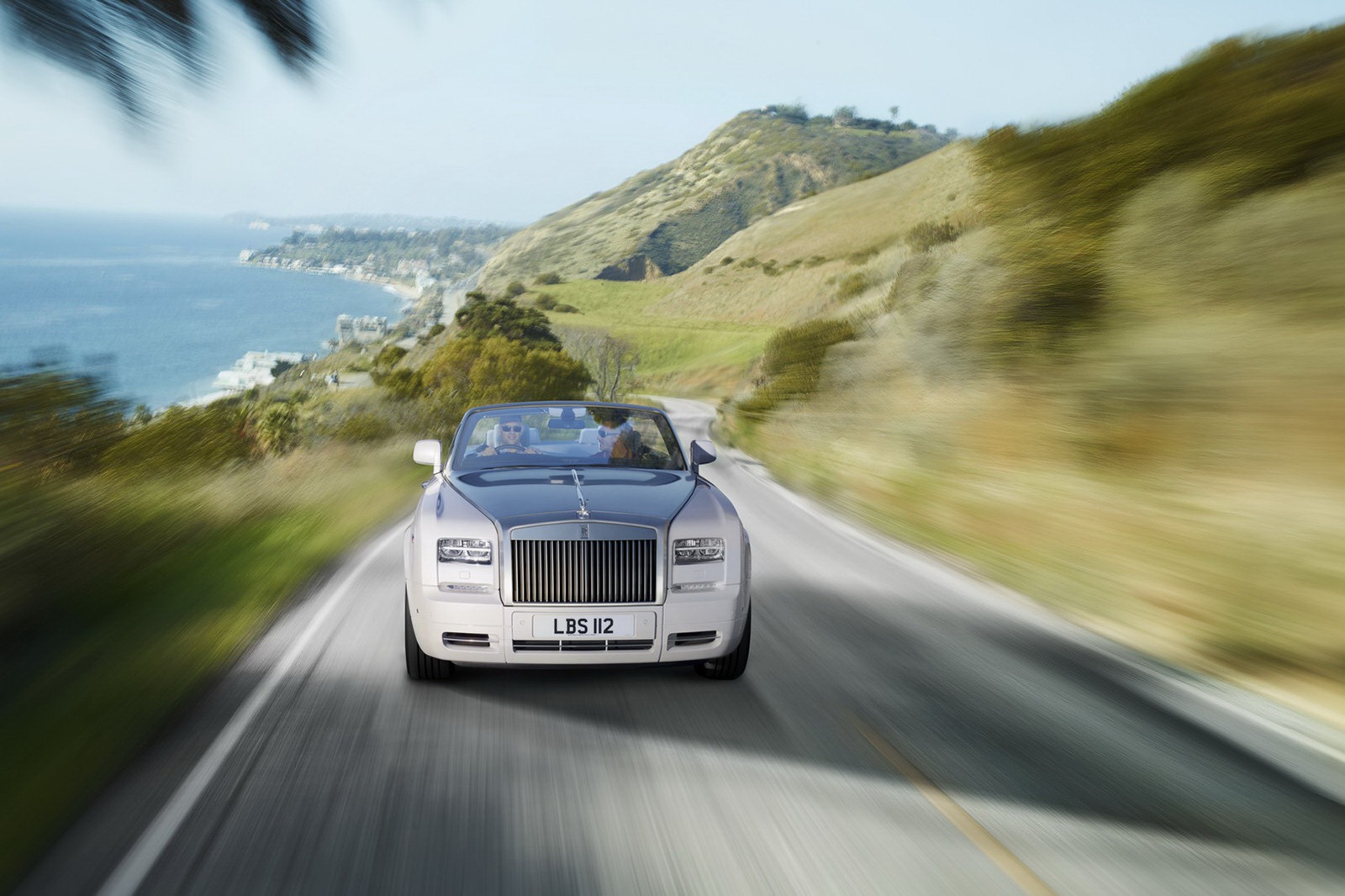 [2013-Rolls-Royce-Phantom-Series-II-35%255B2%255D.jpg]