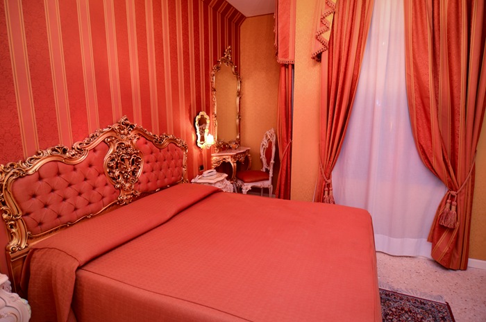 [hotelvenice13.jpg]