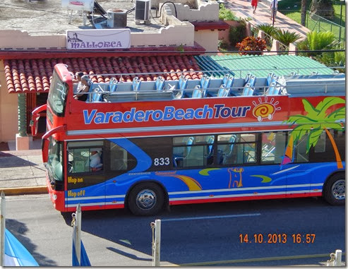 Busrundfahrten durch die ganze Halbinsel. Mit 5 Peso steigst du ein und kannst so lange fahren wie du willst, immer um die ganze Insel.
