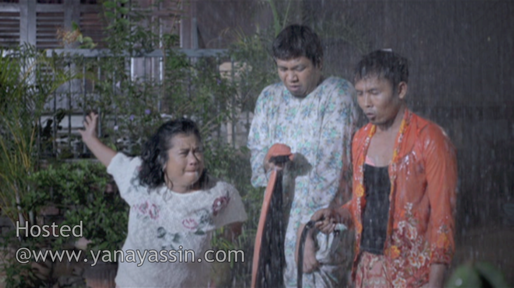 [Filem%2520OMK%2520Oh%2520Mak%2520Kau135%255B4%255D.png]