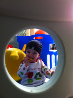 Peekaboo again!