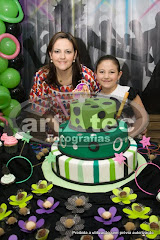 Álbum de fotos de MANUELA. Fotografias da Art Tec Fotografias que faz fotos de casamento, fotos de festas, fotos de eventos sociais, fotos de aniversário, fotos de formatura, fotojornalismo, ensaios fotográficos, fotos de estúdio, book fotográfico e outros serviços fotográficos em Pelotas, RS, e outras cidades do Rio Grande do Sul. Album (digital) de fotos de MANUELA. Fotografias digitais da Art Tec Fotografias que faz fotos de casamento, fotos de festas, fotos de eventos sociais, fotos de aniversário, fotos de formatura, fotojornalismo, ensaios fotográficos, fotos de estúdio, book fotográfico e outros serviços fotográficos em Pelotas, RS, e outras cidades do Rio Grande do Sul. fotos casamento de pelotas rs para noivas casamentos rio grande do sul foto fotografia desenhos convite modelos bolo artístico arranjos mesa
