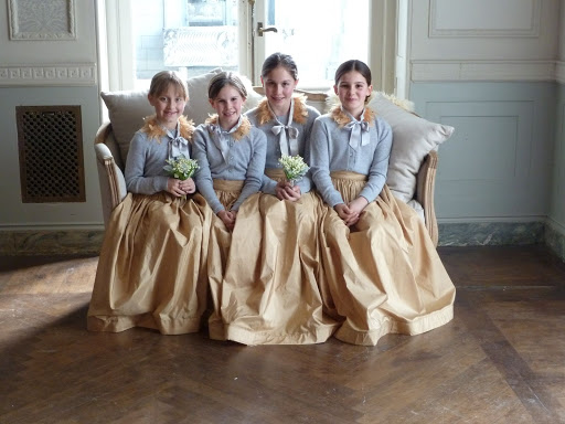 This foursome was just adorable. And the settee was the perfect spot for their portrait.