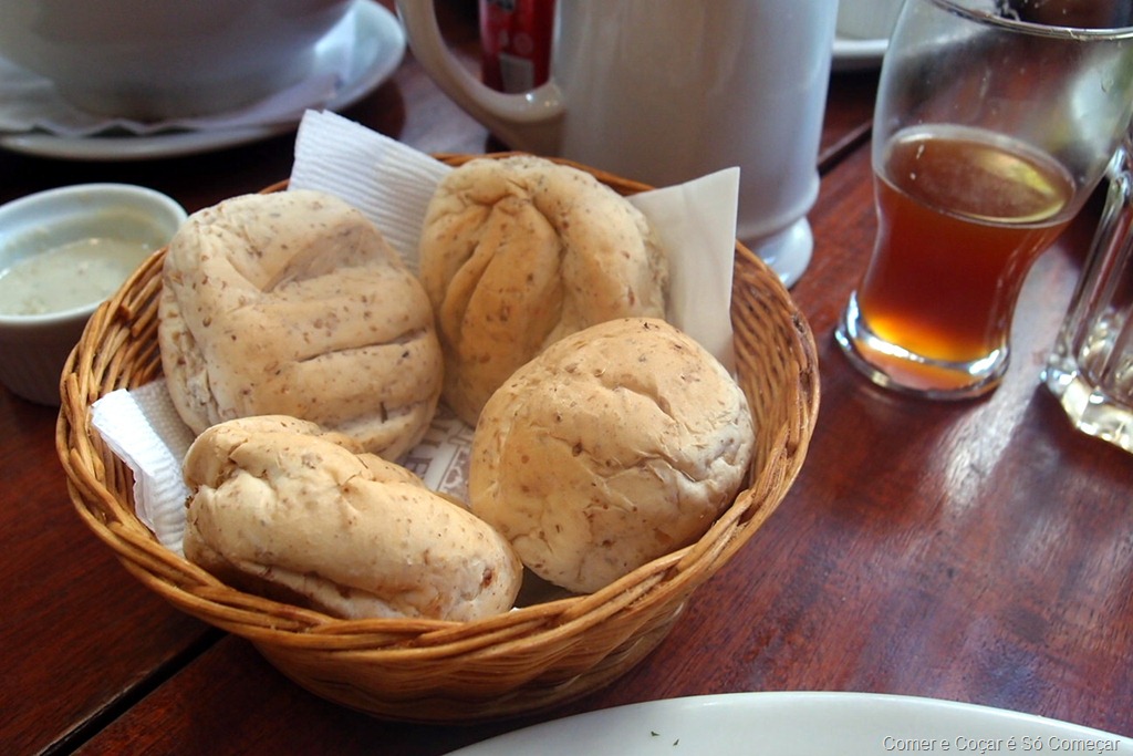 [P42898603.jpg]