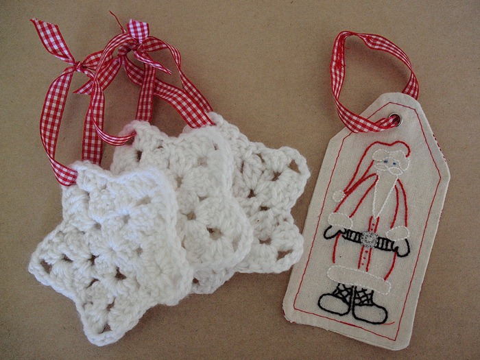 bits of red and white