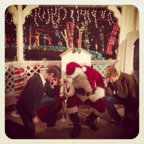 Tebowing with Santa