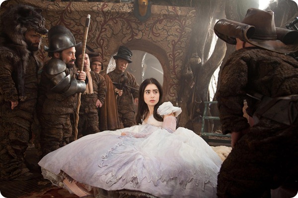 snow-white-seven-dwarfs-mirror-mirror snow-white-seven-dwarfs-mirror-mirror