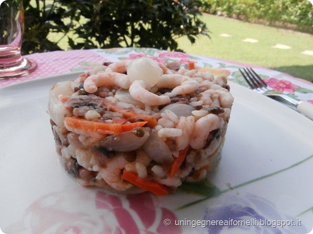 insalata riso legumi gamberetti carote cipolline lenticchie piselli fagioli azuki