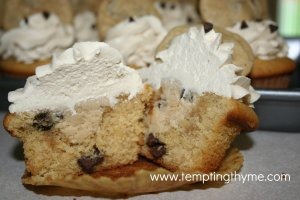 [52%2520chocolate%2520chip%2520cookie%2520cupcakes%255B3%255D.jpg]